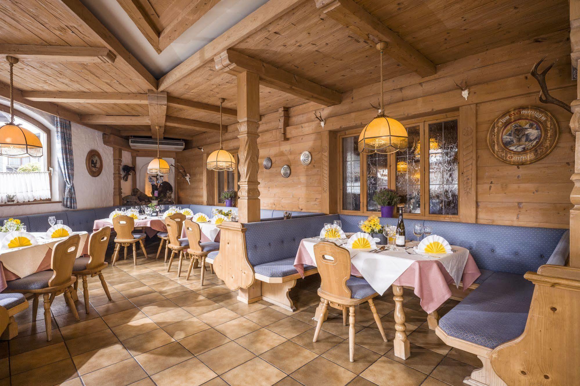 Hotel Restaurant Gradlwirt Niederndorf  Exterior foto